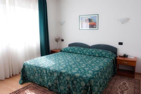 Hotel Makin Novigrad Istria Quarto foto